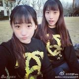 组图：复旦双胞胎姐妹花走红 清纯可爱电晕宅男