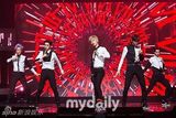 组图：《MCD》众星献唱 EXO11人献双曲舞台