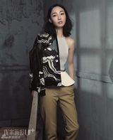 组图：白百何登封面摩登造型打造另类宫廷风