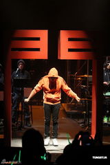 组图：刘浩龙开唱众星捧场 否认与郑融旧情复燃