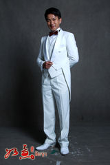 组图：《如意》刘恺威杨幂婚礼造型抢眼