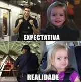 组图：巴西地铁帅气保安走红 大秀肌肉引花痴