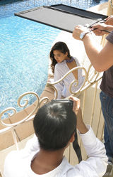 组图：Angelababy登封面 碧海蓝天化身精灵