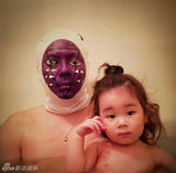 组图：日本父女逗比泡澡照走红 蠢萌犯二又有爱