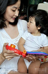 策划：情侣装Out！看明星亲子装激萌来袭