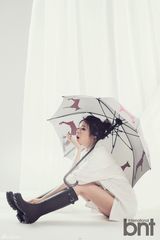 组图：T-ara智妍写真 紧身牛仔秀性感身材