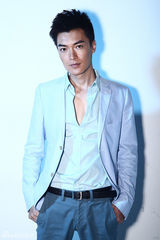 组图：纪宁写真曝光夏日清爽风格