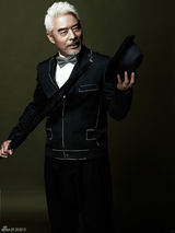 组图：张双利曝时尚大片 潮范儿十足