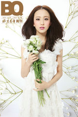 组图：佟丽娅清新自然封面写真空灵可爱