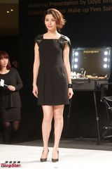 组图：蒙嘉慧公开亮相心情大好 徐濠萦汪圆圆同场