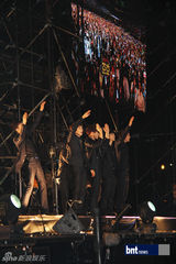 组图：2PMKARA等韩团亮相冲绳国际音乐节