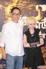 组图：《那五年》在港首映 赵雅芝不心急抱孙