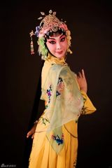 幻灯图：常秋月倾情演绎 荀派全本《玉堂春》