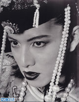 策划：浓妆不专属 看男歌手如何妖艳逆袭