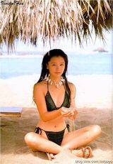 组图：徐若瑄早期性感写真曝光 青涩甜美