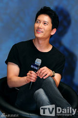 组图：《好朋友》池城朱智勋等与粉丝温馨互动