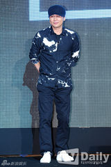 组图：BigBang大声刘仁娜助阵YG选秀节目