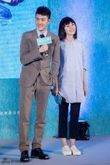 组图：袁泉现身《后会无期》首映 造型知性优雅