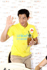 高清组图：郭富城出席“慈善高尔夫球日”启动仪式