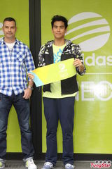 组图：彭于晏运动装亮相帅气抢镜