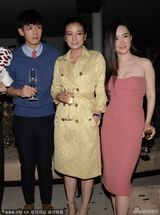 组图：柯震东与众女豪饮 赵薇霍思燕微醉现囧态