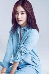 组图：阚清子最新写真曝光 眼眸动人清新性感