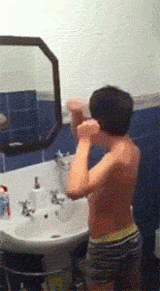 秒娱连珠：动作太基裂容易扯着蛋