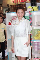 组图：周秀娜自曝经历多次分手 自嘲分手专员