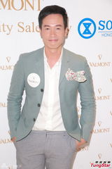 组图：陈豪称陈茵媺产后情绪好 照顾孩子无压力