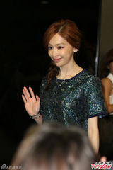 组图：西城男孩尚恩容颜不老 王心凌送足球蛋糕