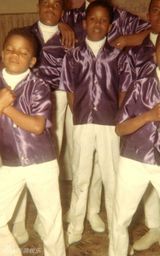 幻灯图集：杰克逊珍贵生活照曝光 旧照显现欢乐时光