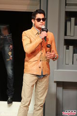 组图：郭富城回应城叶恋 怒斥报道不实