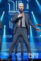 组图：Super Junior回归再夺冠 T-ara等女团性感大对决