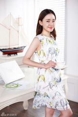 组图：焦俊艳大片曝光 甜蜜笑容沁香迷人