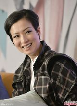 组图：郑秀文angelababy胡杏儿出席《临时同居》宣传活动
