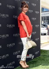 组图：BEG佳仁Clara等女星出席箱包品牌发布会