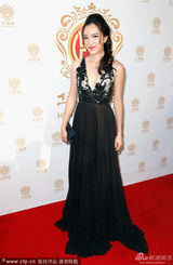 组图：华鼎奖美国开幕 奥兰多与刘玉玲助阵红毯