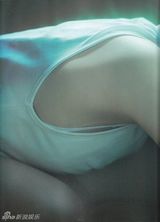 组图：少女偶像松村沙友理杂志大片展成熟魅力