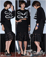 组图：韩星朴韩星亮相 透视黑裙小秀性感