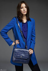 组图：韩星孙泰英演绎干练奢华秋冬时尚