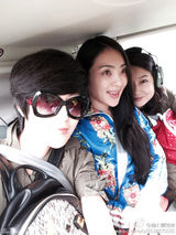 组图：《爸爸去哪儿2》妈妈天团合影 吴镇宇老婆低调