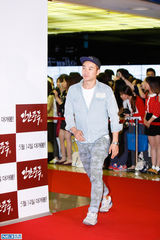 独家高清：金泰熙权相佑大咖齐捧场宋承宪新片