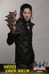 组图：《铠甲勇士》将映 铠甲F4掀暖男潮