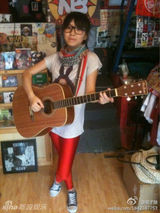 组图：揭小清新“自习室女生”周子琰个性面