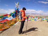 组图：张静初只身行走西藏 旅行照阳光健康