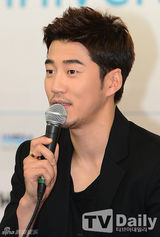 组图：韩团god演唱会暌违12年完整体回归