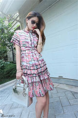 组图：孙敬媛化身潮流模特 艳阳下演绎多样风格