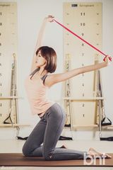 组图：T-ara恩静性感写真 大秀柔韧健美体魄