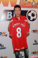 组图：许志安承认与郑秀文同住 二人分房而睡