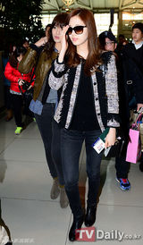 组图：SJ少女时代f(x)等赴新加坡准备家族巡演